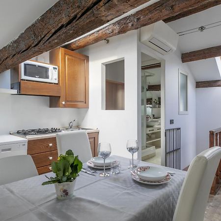 Nice Lovely Attic For 4 Person With Wifi - A/C Veneza Exterior foto