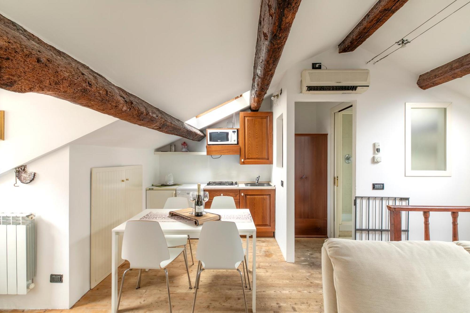 Nice Lovely Attic For 4 Person With Wifi - A/C Veneza Exterior foto