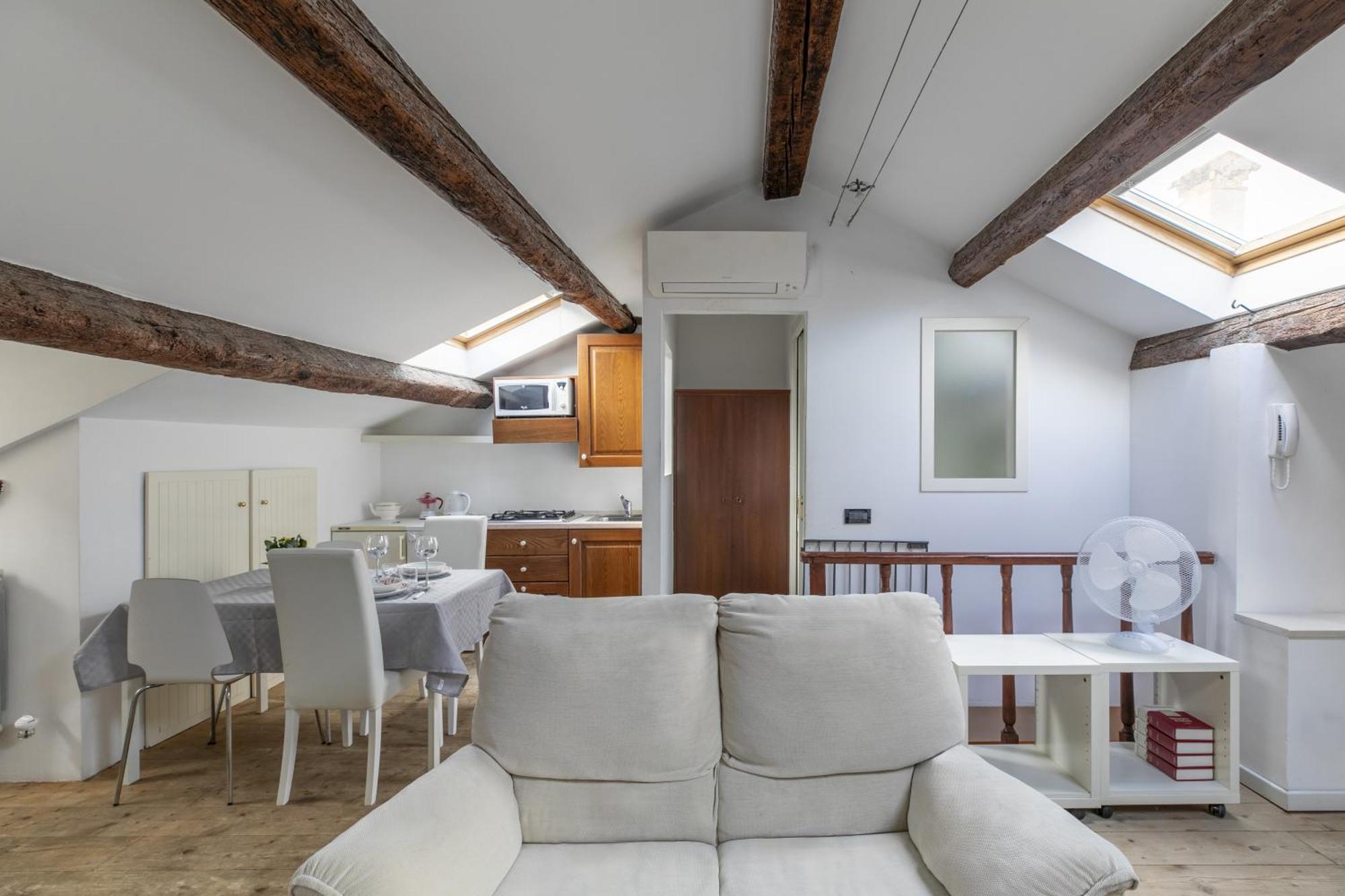 Nice Lovely Attic For 4 Person With Wifi - A/C Veneza Exterior foto
